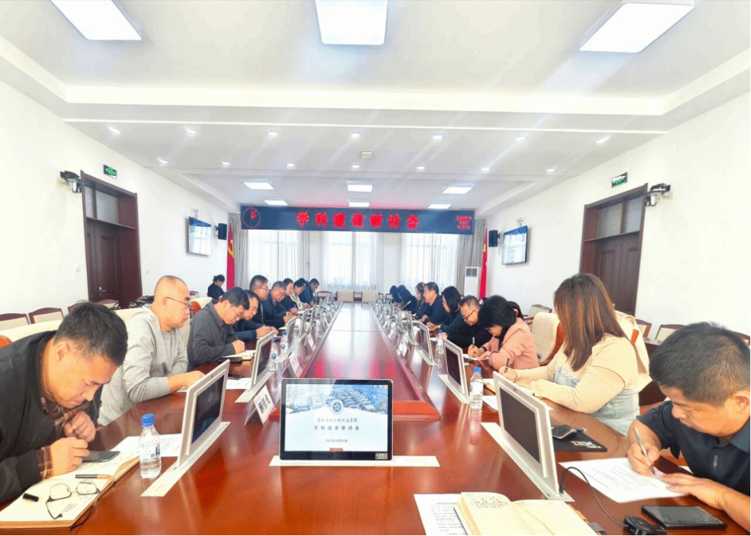 亚洲熟女乱色综合亚洲小说