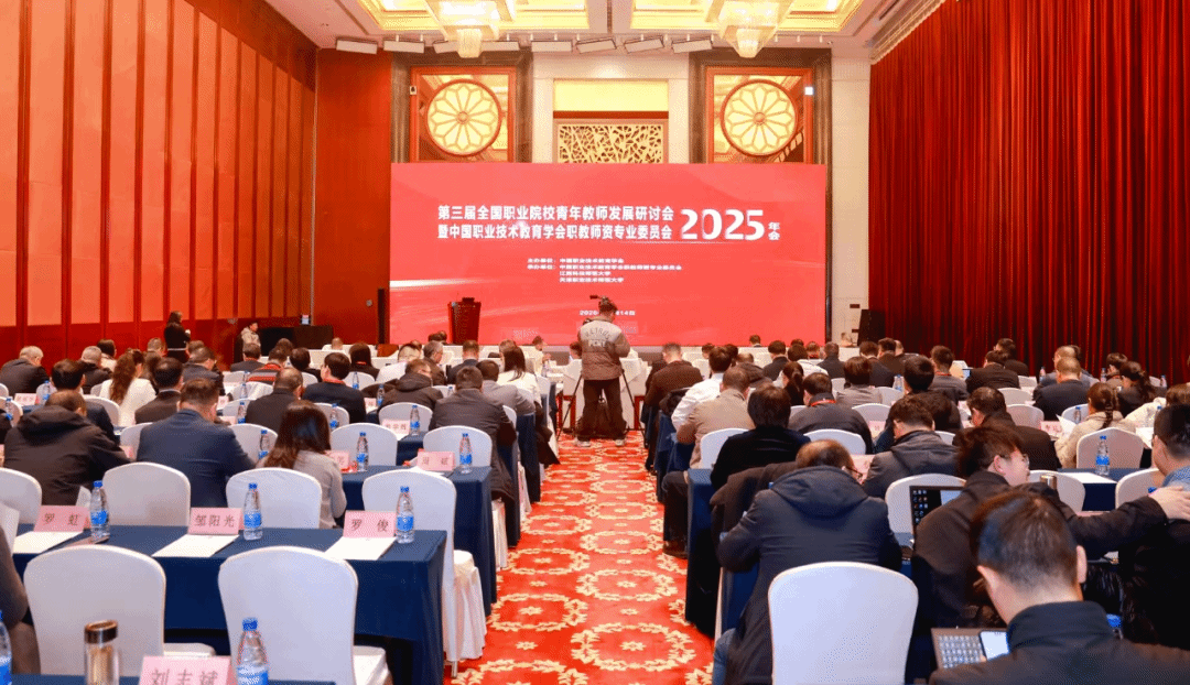 亚洲熟女乱色综合亚洲小说