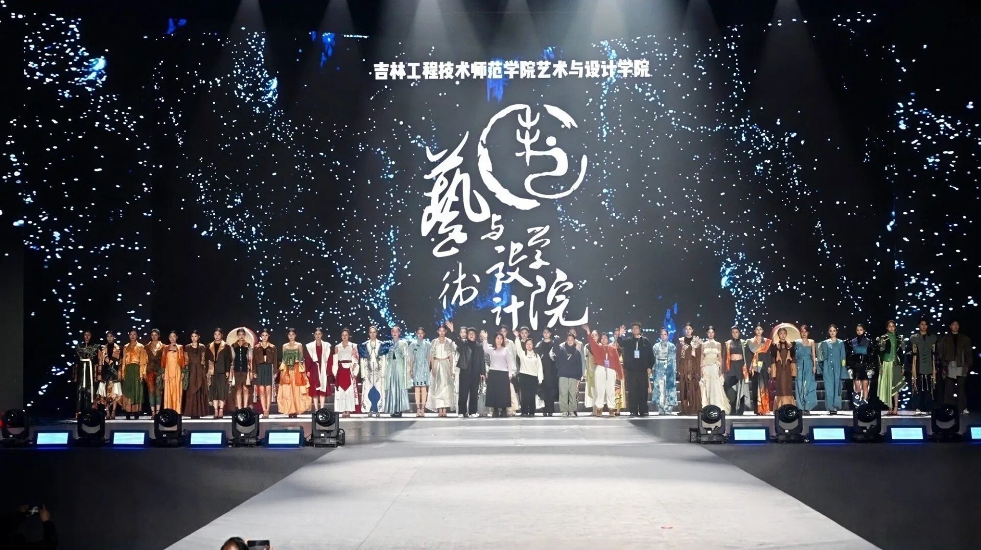 亚洲熟女乱色综合亚洲小说