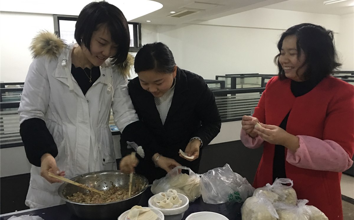 亚洲熟女乱色综合亚洲小说