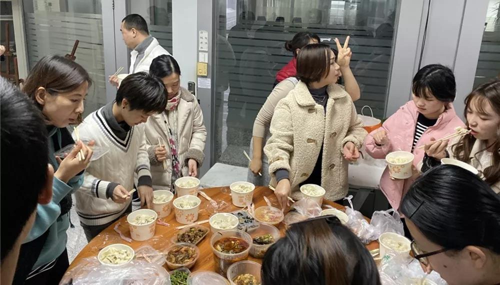 亚洲熟女乱色综合亚洲小说