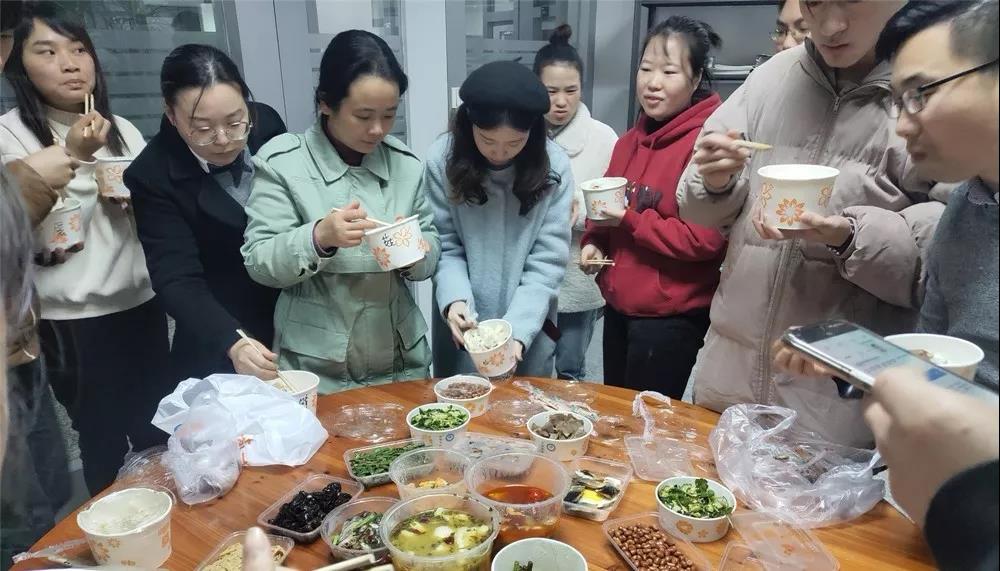 亚洲熟女乱色综合亚洲小说