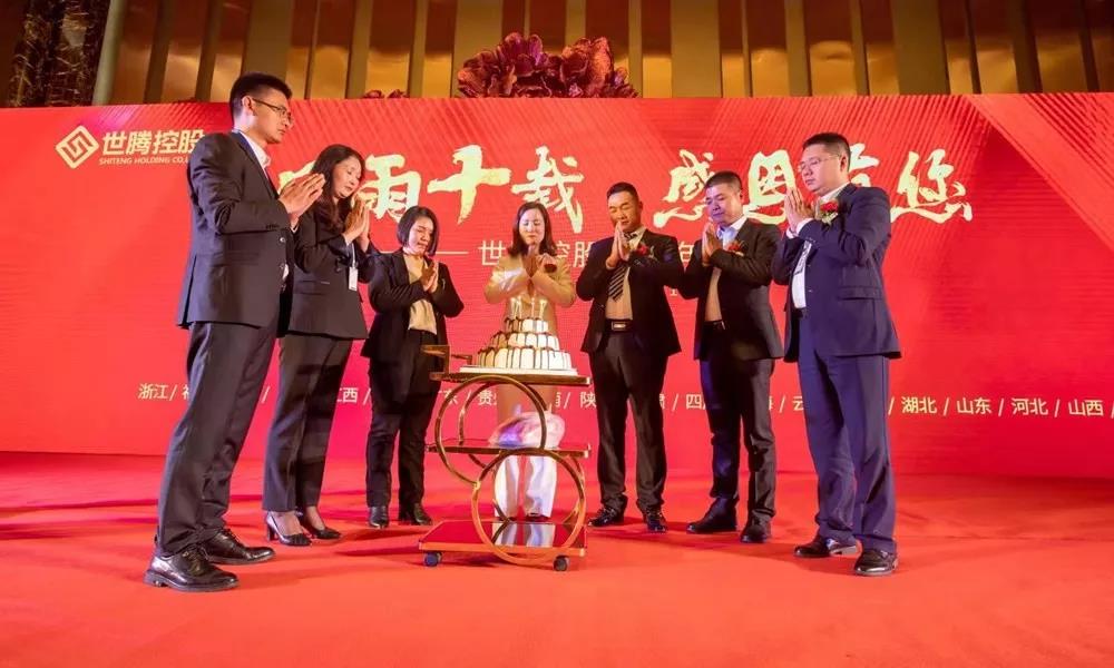 亚洲熟女乱色综合亚洲小说