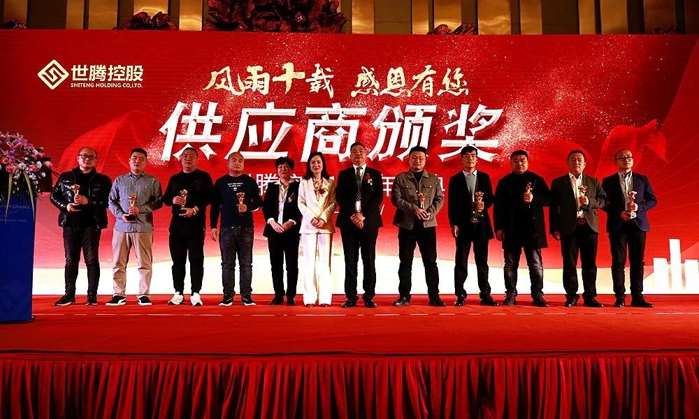 亚洲熟女乱色综合亚洲小说