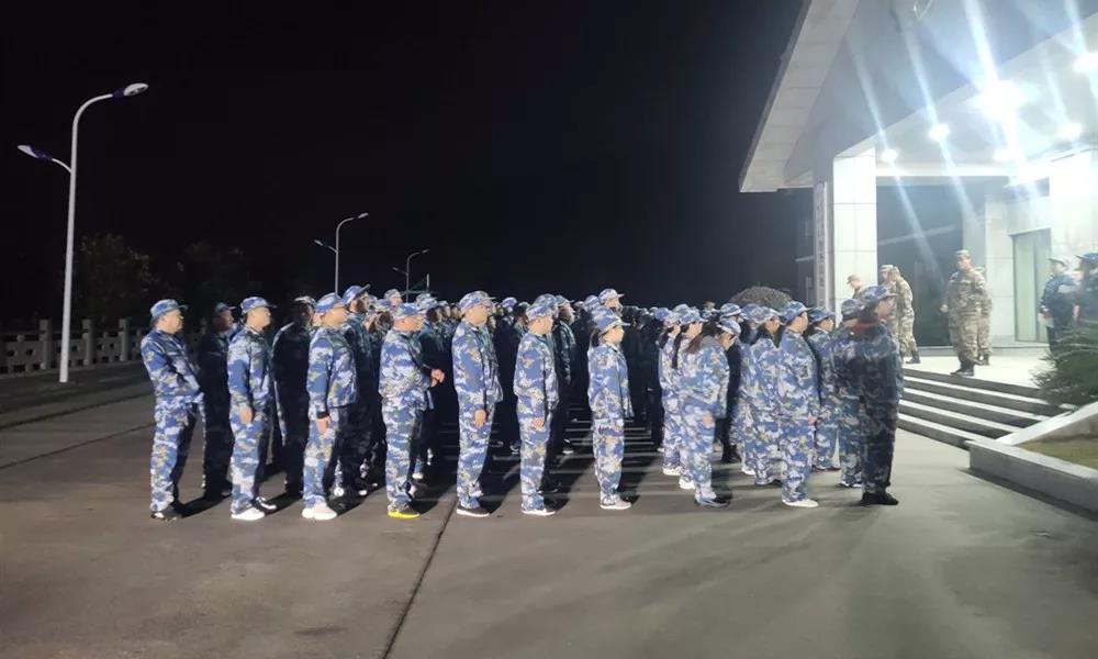 亚洲熟女乱色综合亚洲小说