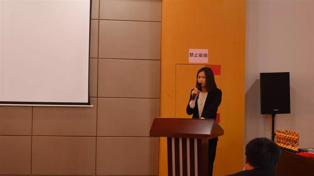 亚洲熟女乱色综合亚洲小说