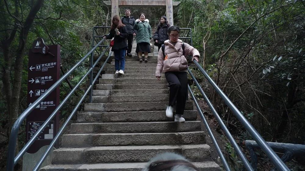 亚洲熟女乱色综合亚洲小说