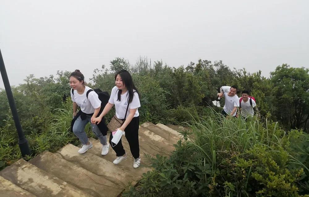 亚洲熟女乱色综合亚洲小说