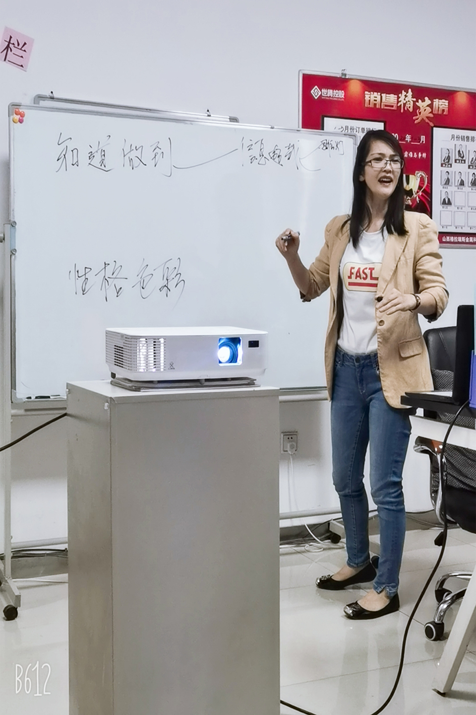 亚洲熟女乱色综合亚洲小说