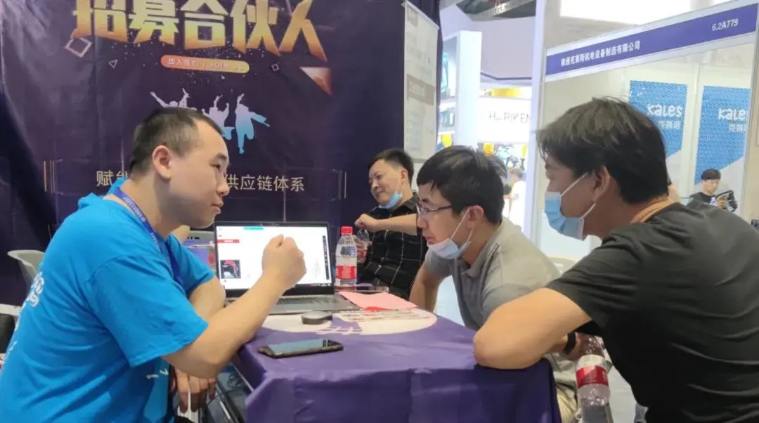 亚洲熟女乱色综合亚洲小说