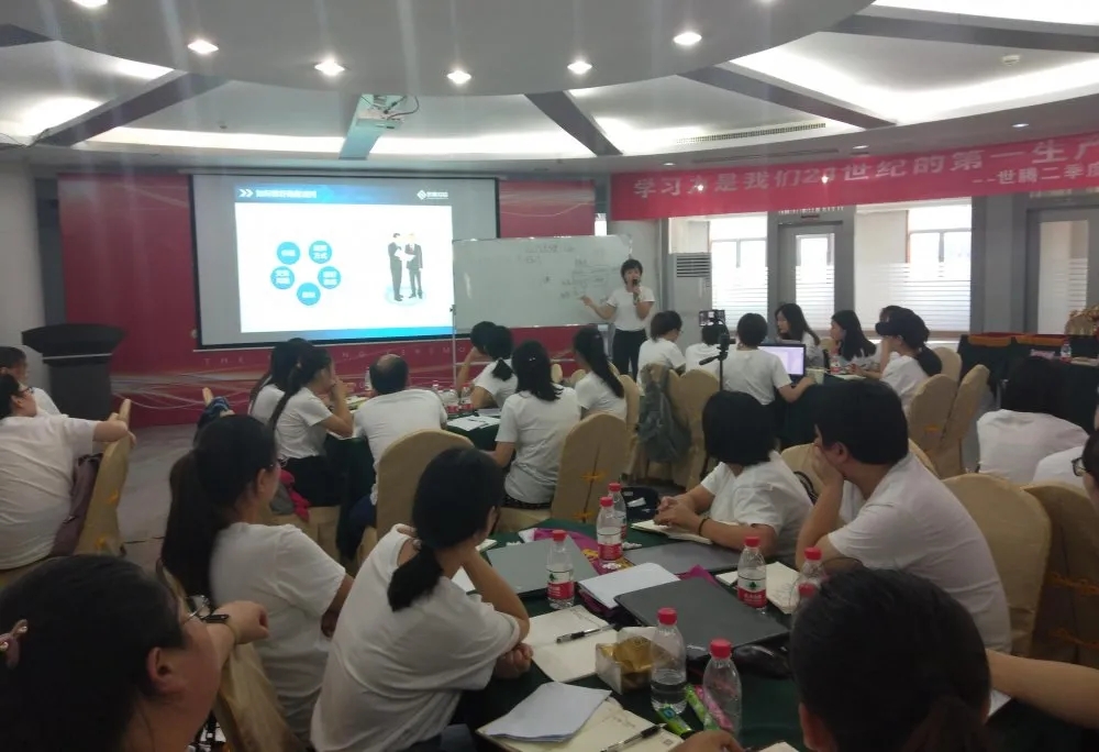 亚洲熟女乱色综合亚洲小说