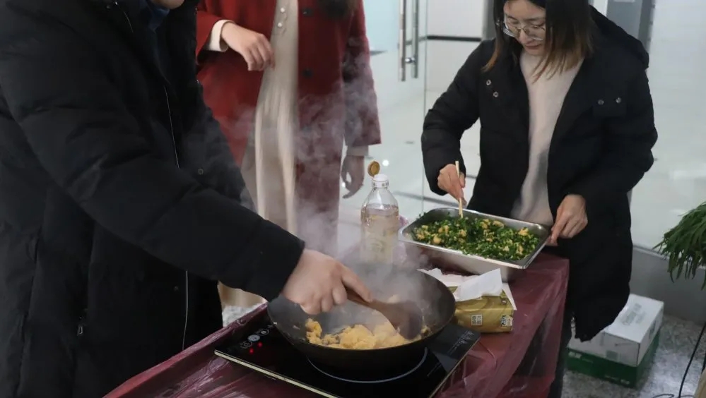 亚洲熟女乱色综合亚洲小说